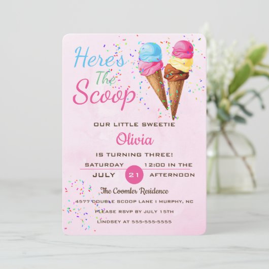 Invitation mignonne de partie d'anniversaire de (Debout devant)