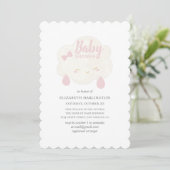 Invitation Mignonne nuage de fille rose. Pluie de baby shower (Debout devant)
