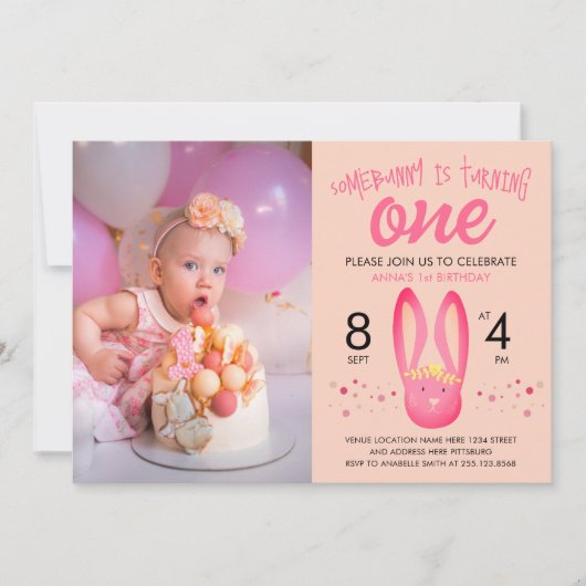 Invitation Mignonne Un Peu De Lapin Est Un Pastel Points Rose (Devant)