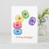 Invitation Mignons macarons illustration de dessin animé drôl (Debout devant)