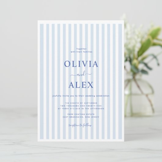 Invitation Minimal and Chic Blue French Personalized Wedding  (Debout devant)