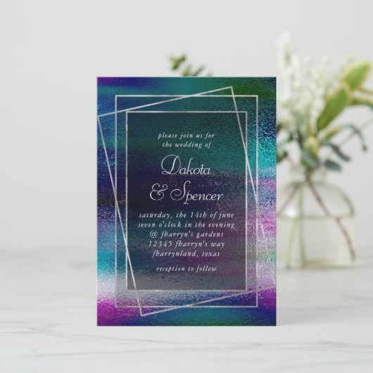 Invitation Minimalisme clinquant | Mariage holographique Irid (Debout devant)