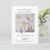 Invitation Minimalist One  Custom Photo First Birthday (Debout devant)