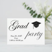 Invitation Minimalist Text High School Graduation Party (Debout devant)