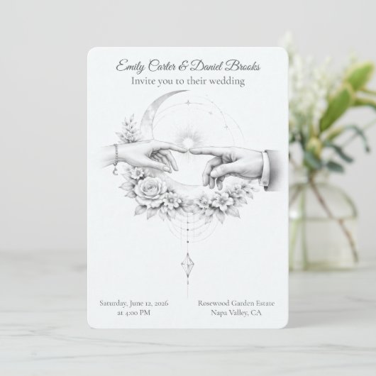 Invitation Minimalist Wedding Hands Romantic Couple (Debout devant)