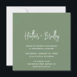 Invitation Minimaliste Sage Vert Mariage moderne<br><div class="desc">Faire-part de mariage carré moderne avec un design simple avec vos noms dans une élégante typographie de script et vos détails de l'événement dans une police sans serif minimaliste. Tous les éléments de conception sont en blanc sur un arrière - plan vert profond sauge. Ce faire-part de mariage chic fonctionne...</div>