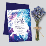 Invitation Minuit Blue Foliage Soirée Pool Party Sweet 16<br><div class="desc">Cette magnifique invitation à la fête d'anniversaire en sweet sixteen cool est parfaite pour une soirée de piscine à thème. Il comprend du feuillage, des brins clairs suspendus et des confettis en parties scintillant d'or. Les couleurs sont le bleu nuit, le violet, le rose, le bleu pastel et le blanc....</div>