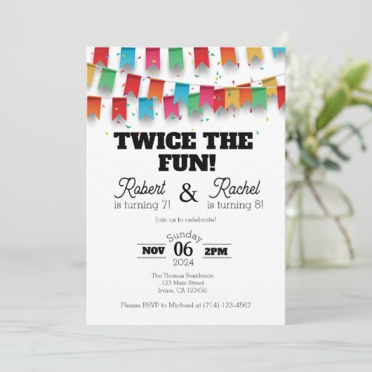 Invitation Modèle de l'invitation d'anniversaire (Debout devant)