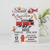 Invitation modèle de l'invitation de fête d'anniversaire des  (Debout devant)