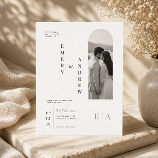 Invitation Modèle de mariage à typographie verticale moderne.