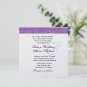 Invitation Modèle Mariage damassé blanc et violet doux (Debout devant)