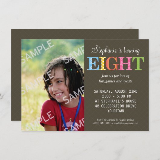 Invitation modelée de fête d'anniversaire huit (Devant / Derrière)