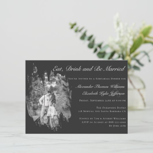 Invitation Modern Brushstroke Photo Black Rehearsal Dinner (Debout devant)