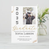 Invitation Modern Gold Script Photo Graduation Party  (Debout devant)
