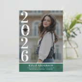 Invitation Modern Green Graduation Cap Senior Photo (Debout devant)