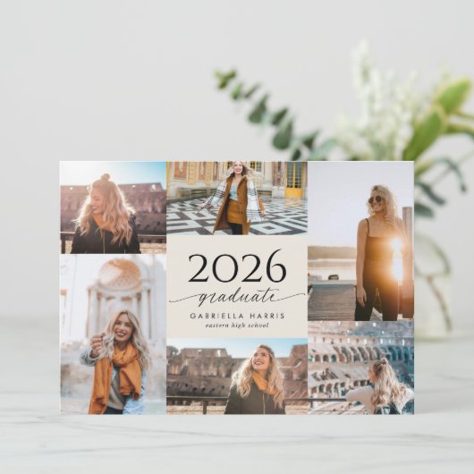 Invitation Modern Script 2026 Graduation  (Debout devant)