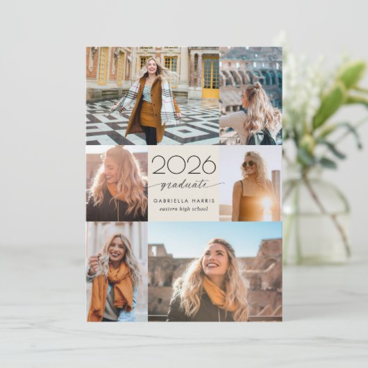 Invitation Modern Script 2026 Graduation (Debout devant)