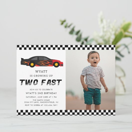 Invitation Modern Two Fast Racecar Boy 2e anniversaire (Debout devant)