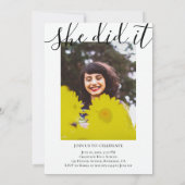 Invitation Moderne 4 Photo Collage Élégant Script Graduation (Dos)