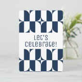 Invitation moderne bleue et blanche du milieu du s (Debout devant)