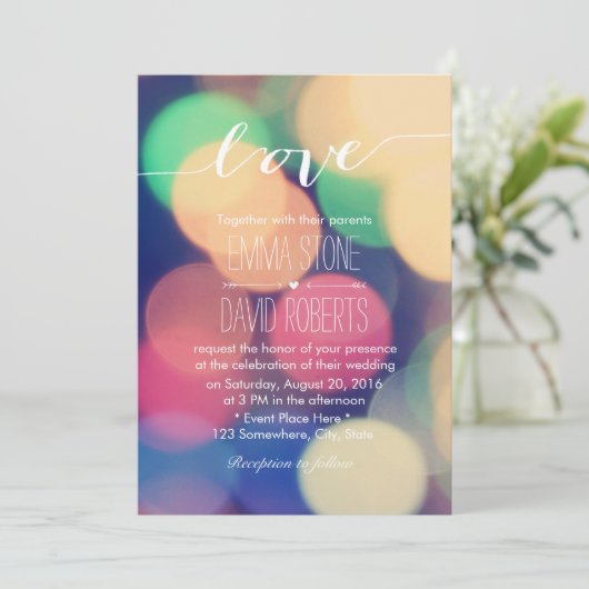 Invitation Moderne Bokeh Lumières Élégant Script Love Mariage (Debout devant)