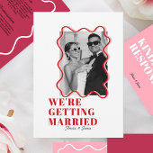 Invitation moderne Bold Wavy funky Viva Magenta Mariage
