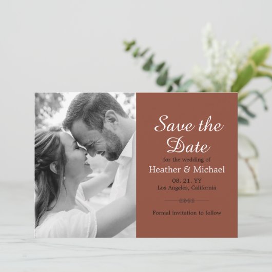 Invitation Moderne Burnt Orange Enregistrer la date QR Code M (Debout devant)