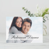 Invitation moderne de dîner de répétition de photo (Debout devant)