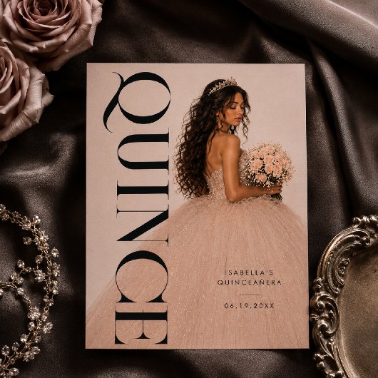 Invitation moderne de Quinceañera éditoriale