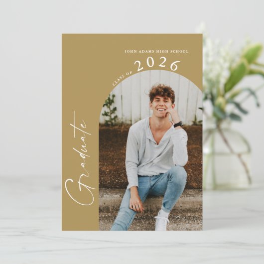 Invitation Moderne Minimal 2 Photo Gold Graduation Party (Debout devant)