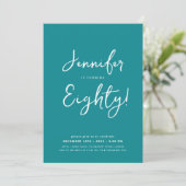 Invitation Moderne minimal 80e anniversaire Script Turquoise (Debout devant)