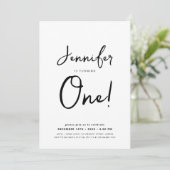 Invitation Moderne minimaliste 1er anniversaire Script noir e (Debout devant)