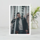 Invitation Moderne minimaliste Calligraphie Garçon graduation (Debout devant)