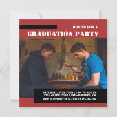 Invitation Moderne Red Black Chess Photo Graduation (Dos)