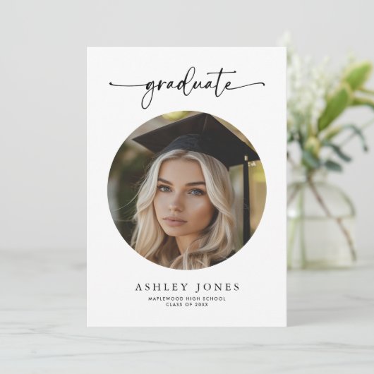 Invitation Moderne Script Diplômé 4 Photo Collage Graduation (Debout devant)