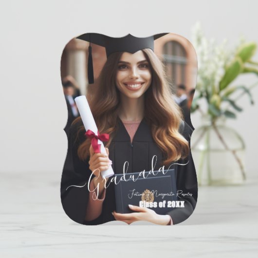 Invitation Moderne Simple Espagnol Script photo Grad (Debout devant)