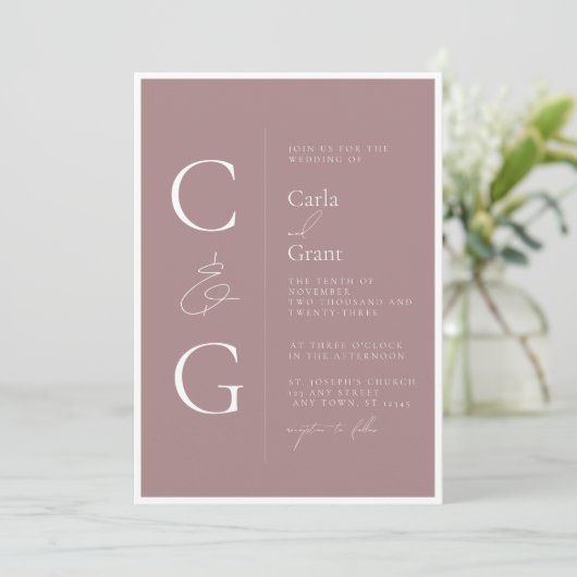 Invitation Moderne Simple Mauve Rose Grand Mariage Monogramme (Debout devant)