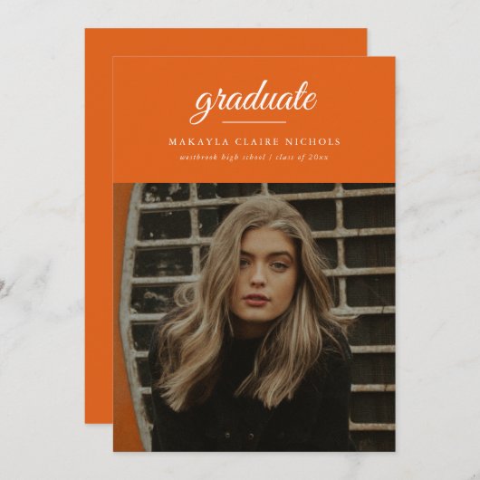 Invitation Moderne Simple Script Orange Photo Graduation (Devant / Derrière)