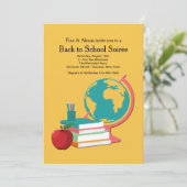 Invitation mondiale et livres (Debout devant)