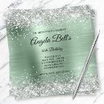 Invitation Monogramme à huile à Parties scintillant pâle de F<br><div class="desc">Une invitation glamour monogrammée de 40ème anniversaire pour elle. Faux parties scintillant brillante en argent avec éclat contre une imitation graphique en feuille de métal brossé vert menthe moderne. On peut customiser le monogramme de calligraphie noir et blanc au centre. Tous les éléments brillants et brillants de ce design girly...</div>