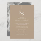 Invitation Monogramme classique simple | Pale Taupe Mariage (Devant / Derrière)