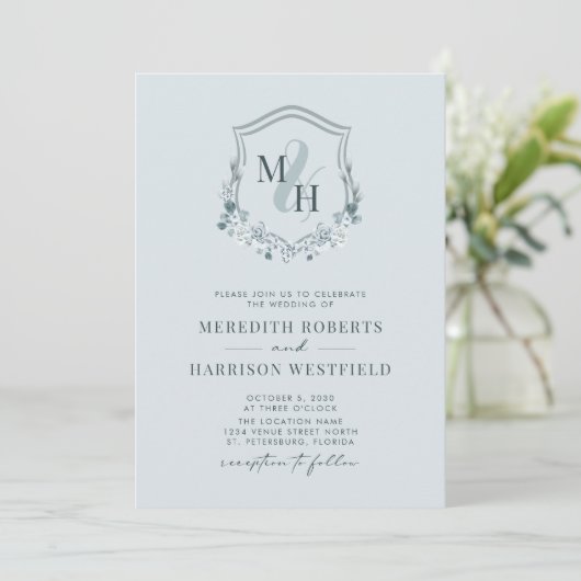 Invitation Monogramme Crest QR Code RSVP Dusty Mariage bleu (Debout devant)