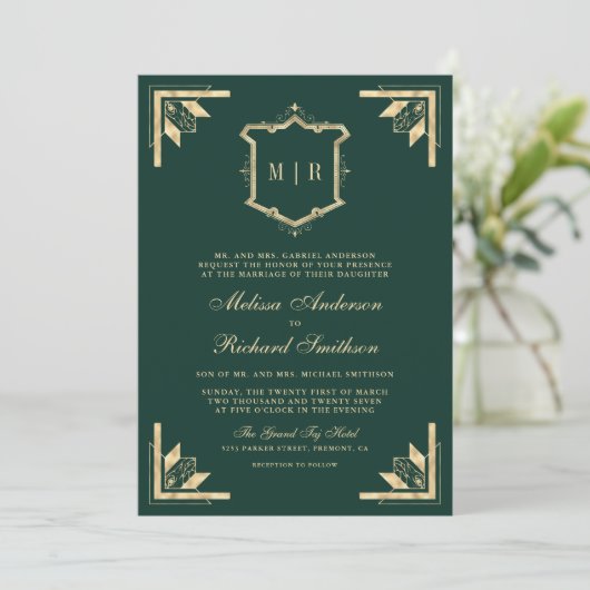 Invitation Monogramme de crête d'or QR Code Emerald Mariage v (Debout devant)