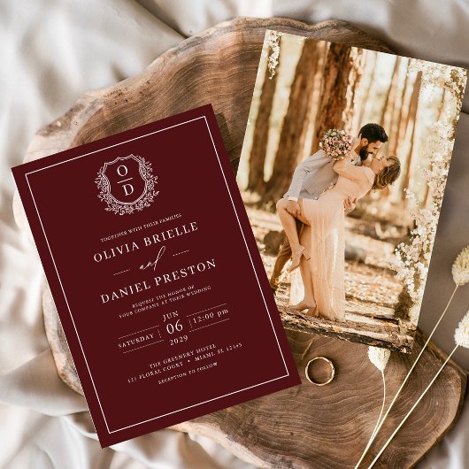 Invitation Monogramme de crête feuillue de Bourgogne Mariage 