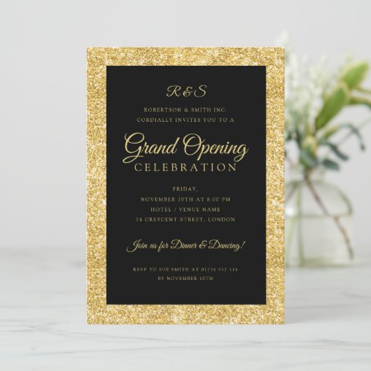 Invitation Monogramme de la Parties scintillant d'or d'ouvert (Debout devant)