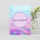 Invitation Monogramme de nuages roses mignons (Debout devant)