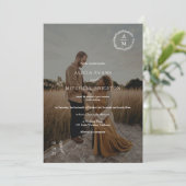 Invitation monogramme floral chic classique photo mariage bla (Debout devant)