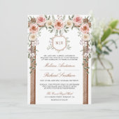 Invitation Monogramme floral en bois rustique Mariage à canop (Debout devant)