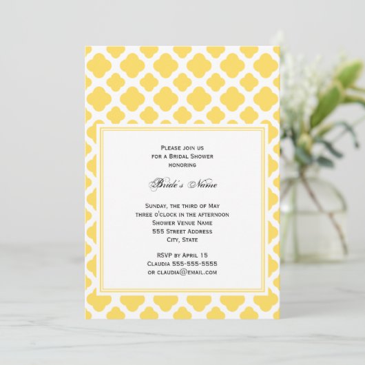 Invitation Monogramme Lemon Jaune et blanc Quatrefoil Motif (Debout devant)
