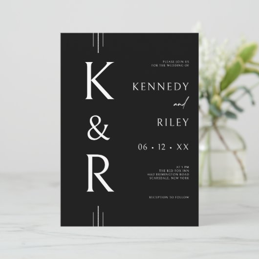 Invitation Monogramme moderne noir et blanc Mariage de code Q (Debout devant)